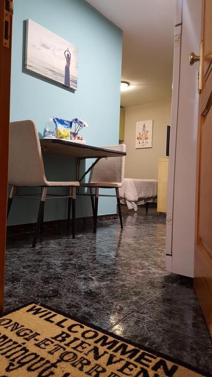 Estudios Dalia Vecindario  Luaran gambar