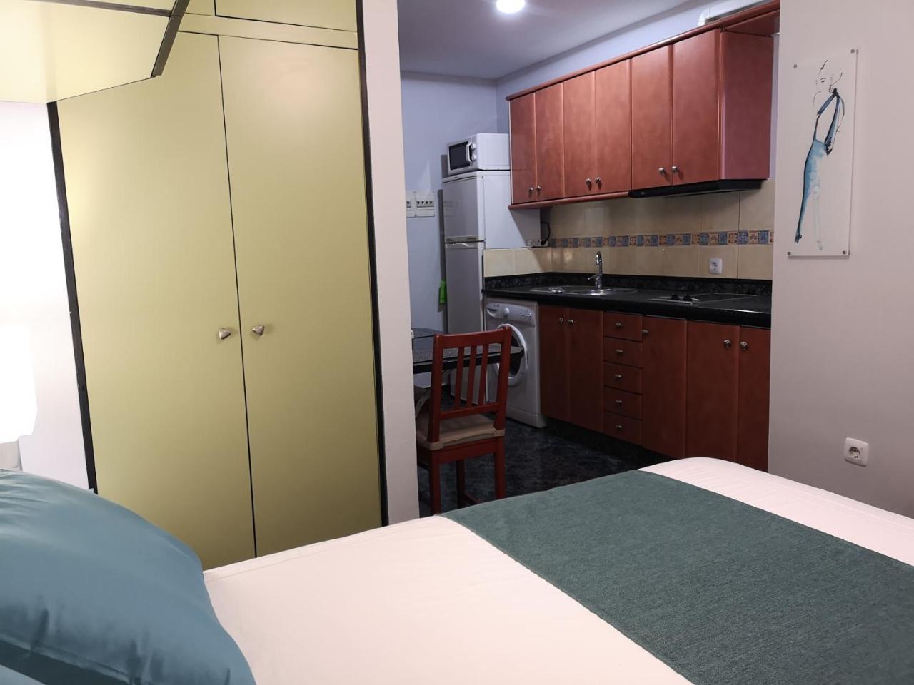 Estudios Dalia Vecindario  Luaran gambar